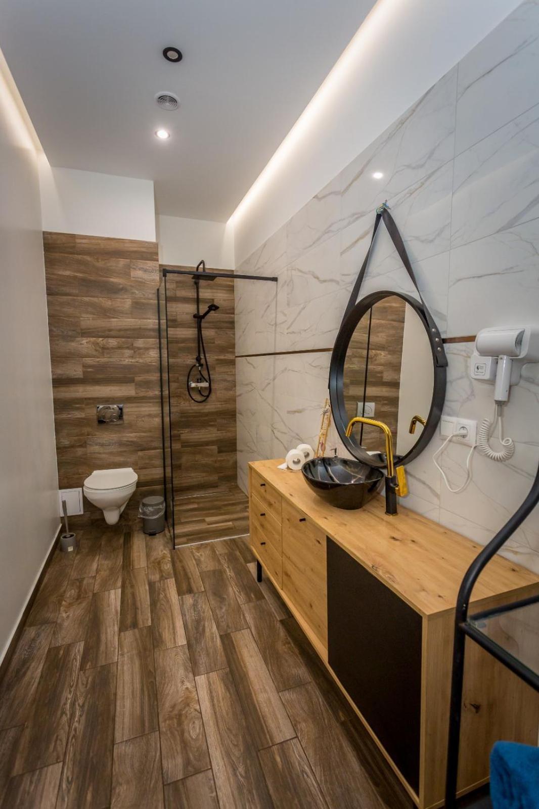 Apartamenty Centrum 瓦乌布日赫 客房 照片